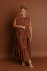 Evening Grace Chiffon Midi Dress in Mocha Curves