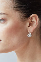 EARRING WITH LARGE STONE