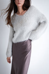 FUZZY V-NECK SWEATER