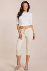 Mid-Rise Capri Jeans in Ivory