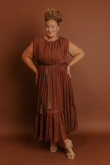 Evening Grace Chiffon Midi Dress in Mocha Curves