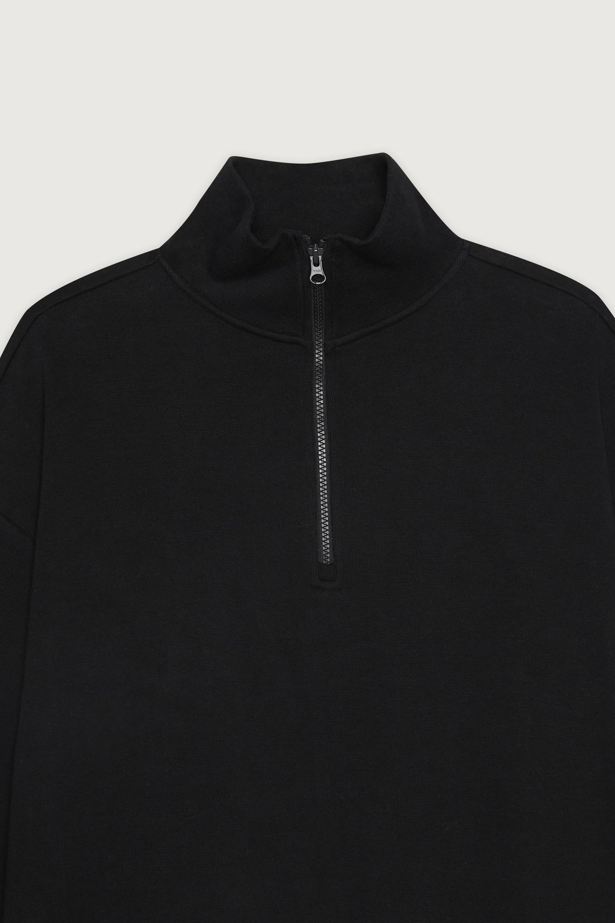QUARTER ZIP PULLOVER