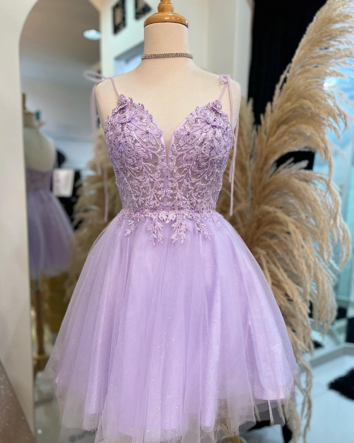V-neck Lilac Appliques Sparkle Tulle Short Dress